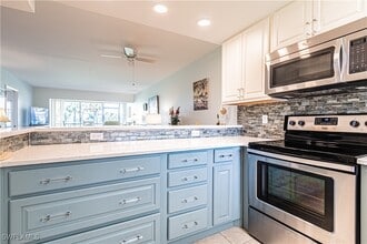 Building Photo - 1 High Point Cir W