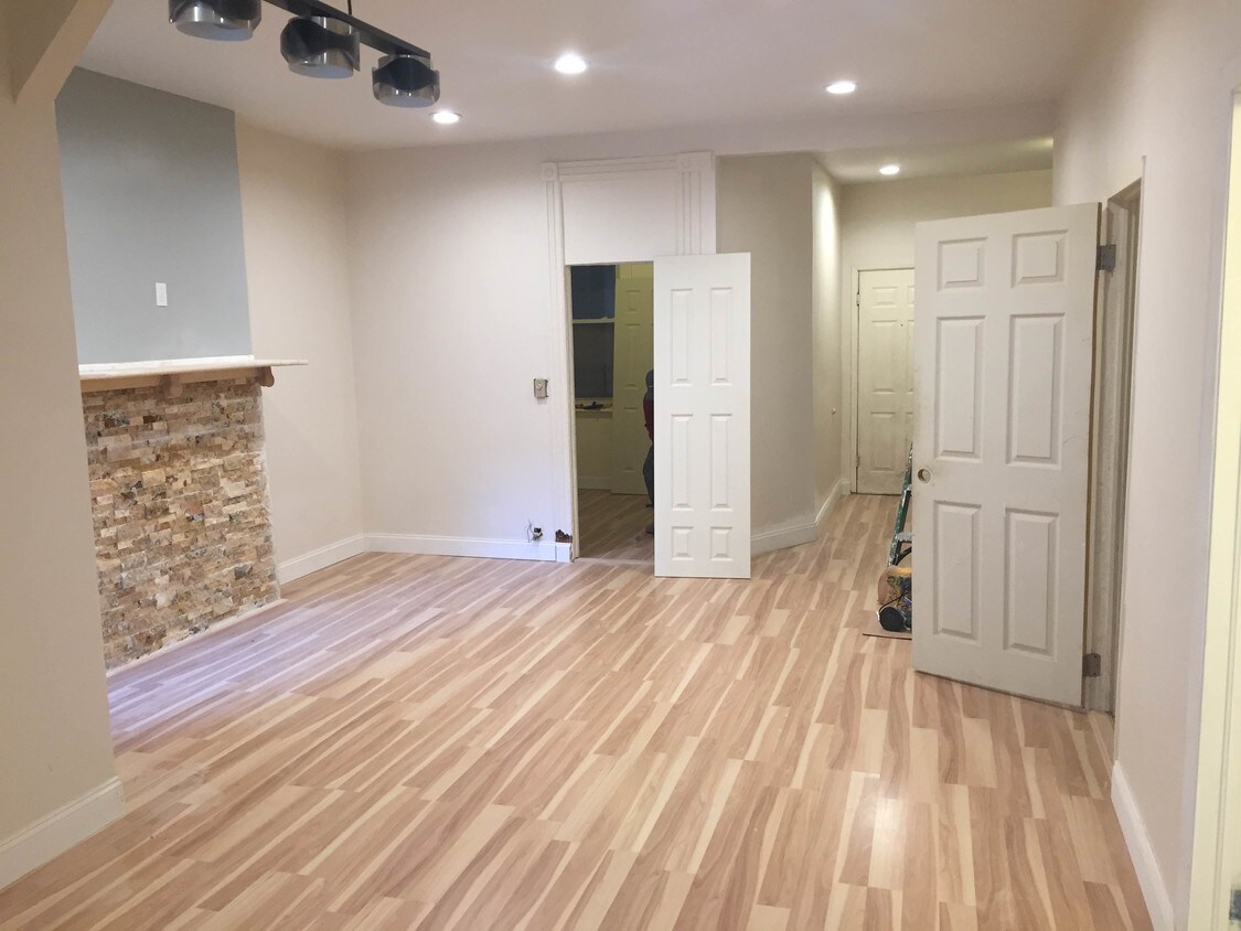 Foto principal - 656 Macdonough St