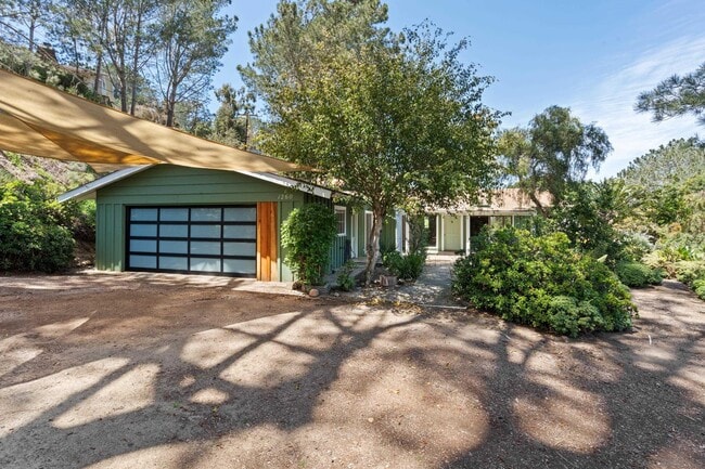 Building Photo - 1260 Oribia Rd