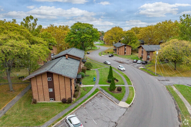 Foto aérea - Franklin Park Apartments
