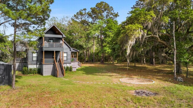 Foto del edificio - "Spacious 4-Bed Oasis with Guest Suite on Johns Island - Your Dream Home Awaits!"