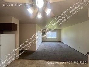 Building Photo - 4325 N 104th St