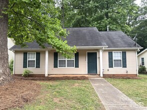 Building Photo - 6523 Rockwell Blvd