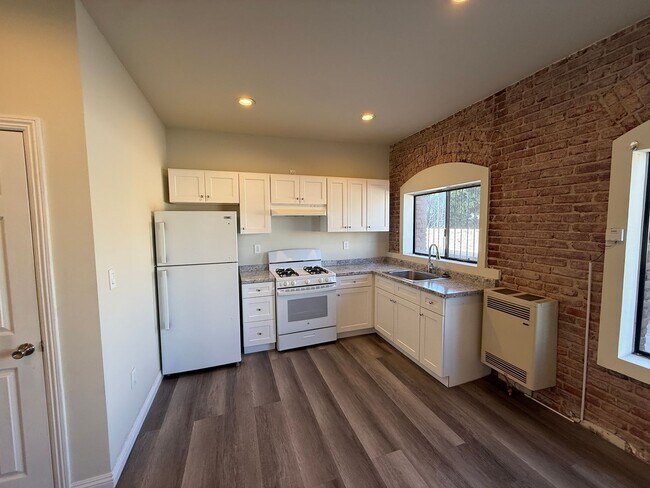 Foto del edificio - 772 S Boyle Ave