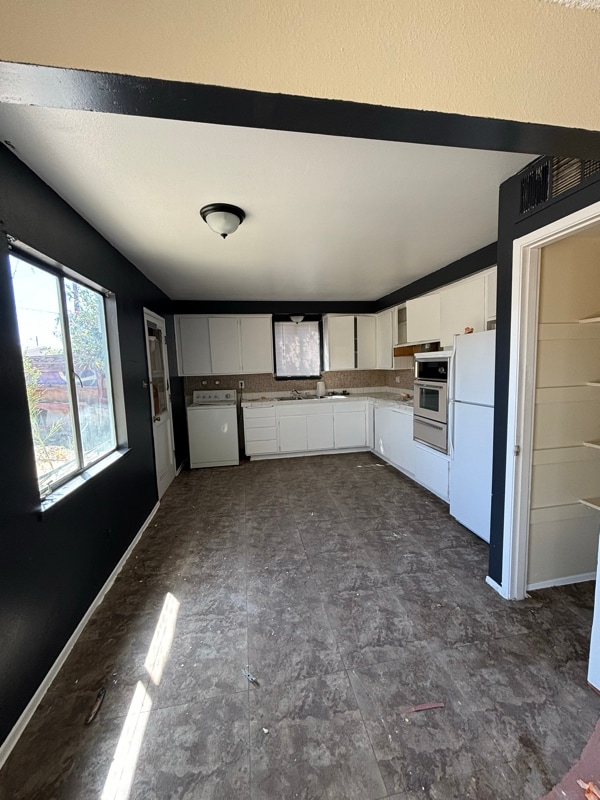 Building Photo - 5229 Mountain View Dr