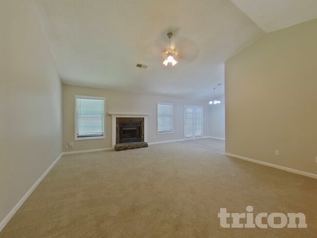 Building Photo - 4486 Lindsey Dr SW
