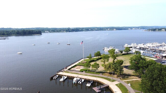 Foto del edificio - 7 Wharf Ave