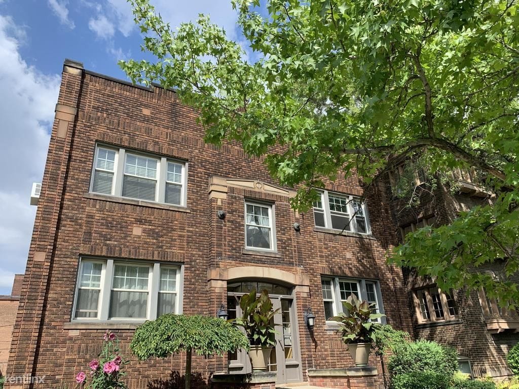 2106 Surrey Rd Unit 3, Cleveland Heights, OH 44106 Room for Rent in