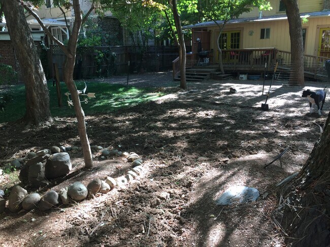 Foto del edificio - 786 E 5th St