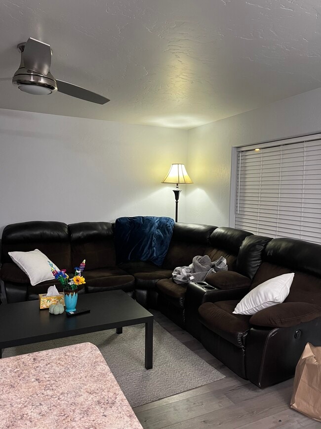 Building Photo - 658 1/2 Tammera Ln