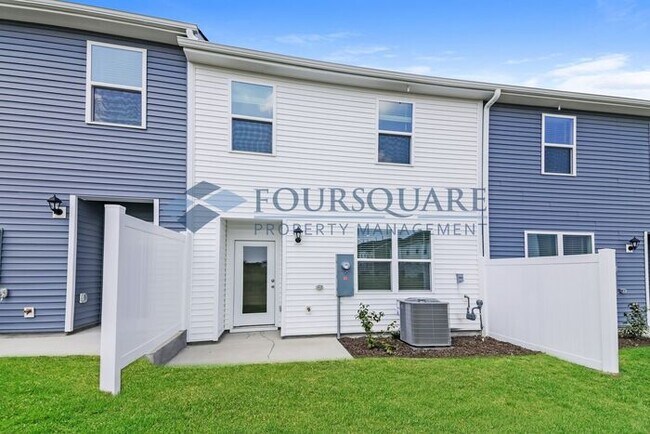 Foto del edificio - Townhome | Back Patio | Single Car Garage|...