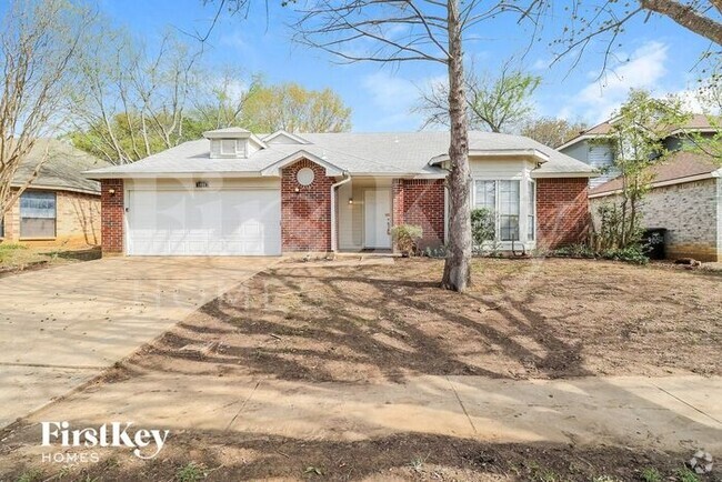 Building Photo - 3008 Clovermeadow Dr