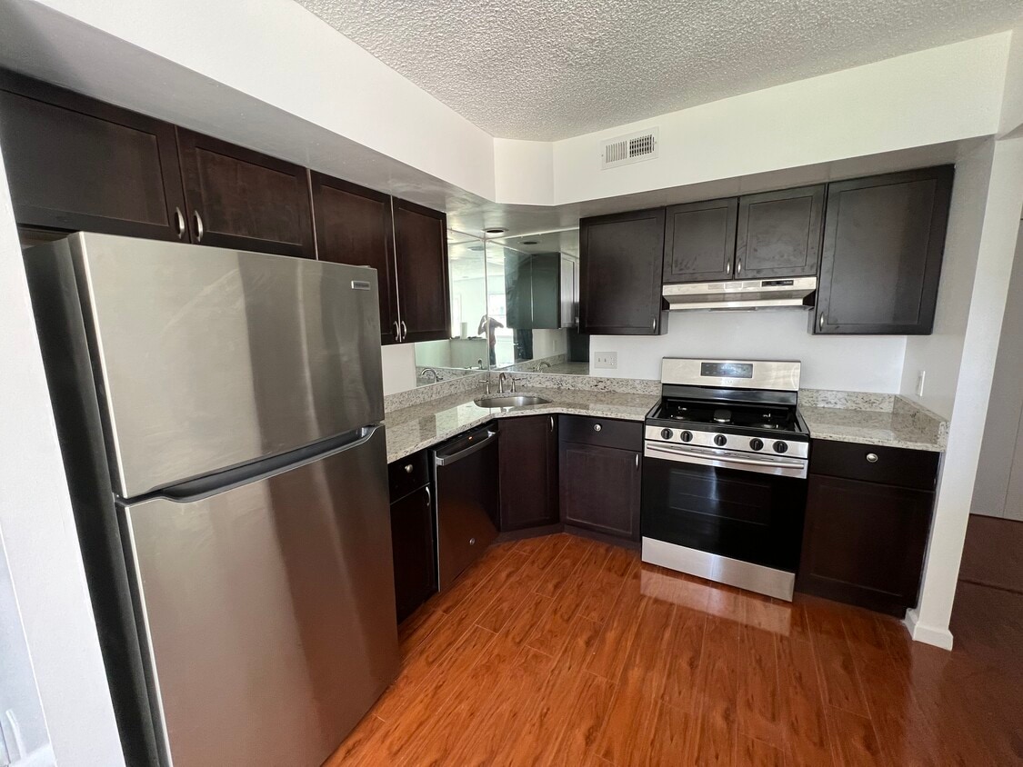 60 Buttonwood Rd, Voorhees, NJ 08043 Townhome Rentals in Voorhees NJ