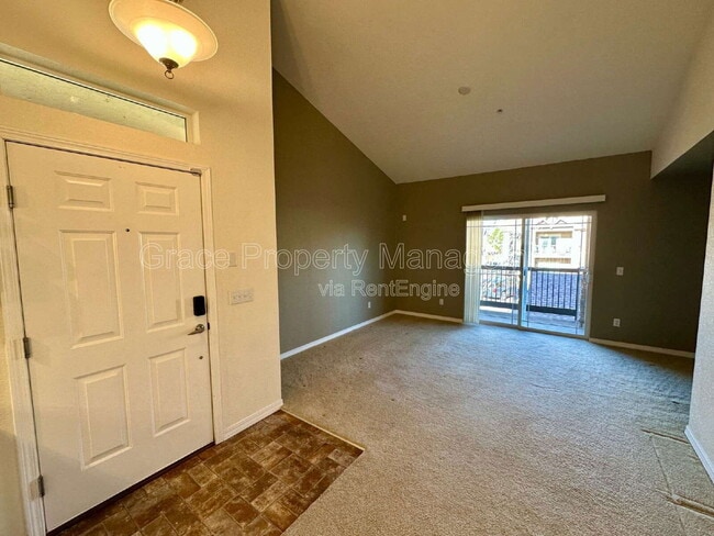 Building Photo - 10056 W Unser Dr