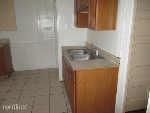 Building Photo - 4252 Larchmont St
