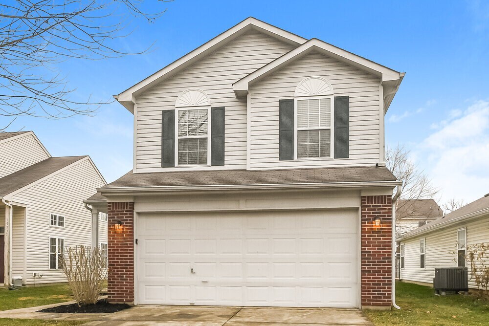 Foto principal - 15341 Ten Point Dr