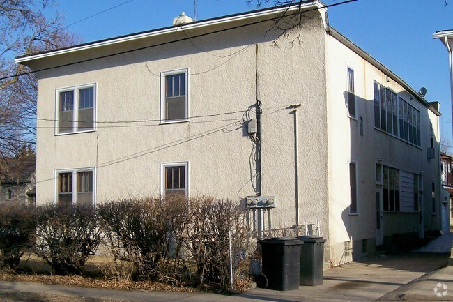 Building Photo - 1401-1403 3rd St NE