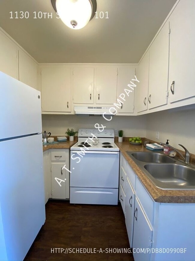 Building Photo - 1130 10th St