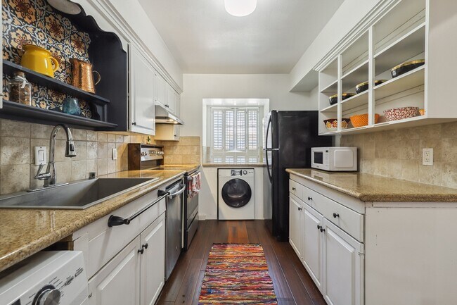 Building Photo - 6442 Olympia Dr