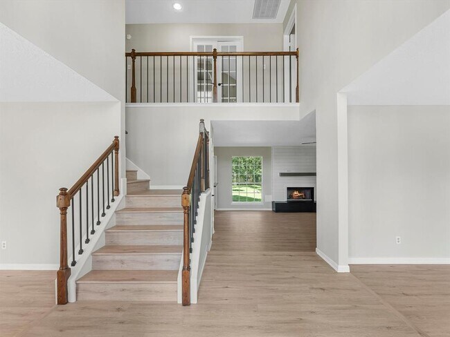 Foto del edificio - 1227 Lake Estates Ct