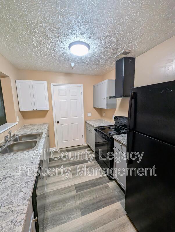 Building Photo - 5104 Fairington Village Dr