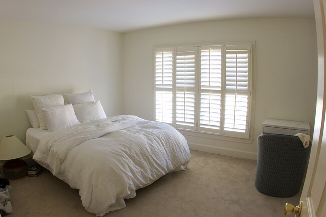 Foto del edificio - 3305 Golf Club Ln