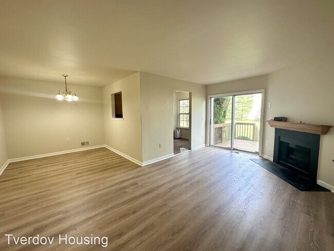 Building Photo - 3 br, 2.5 bath House - 52 Victoria Drive