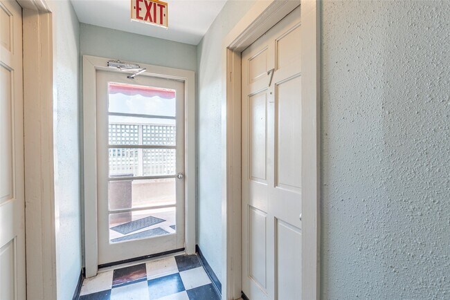 Foto del edificio - 1413 23rd Street Rear