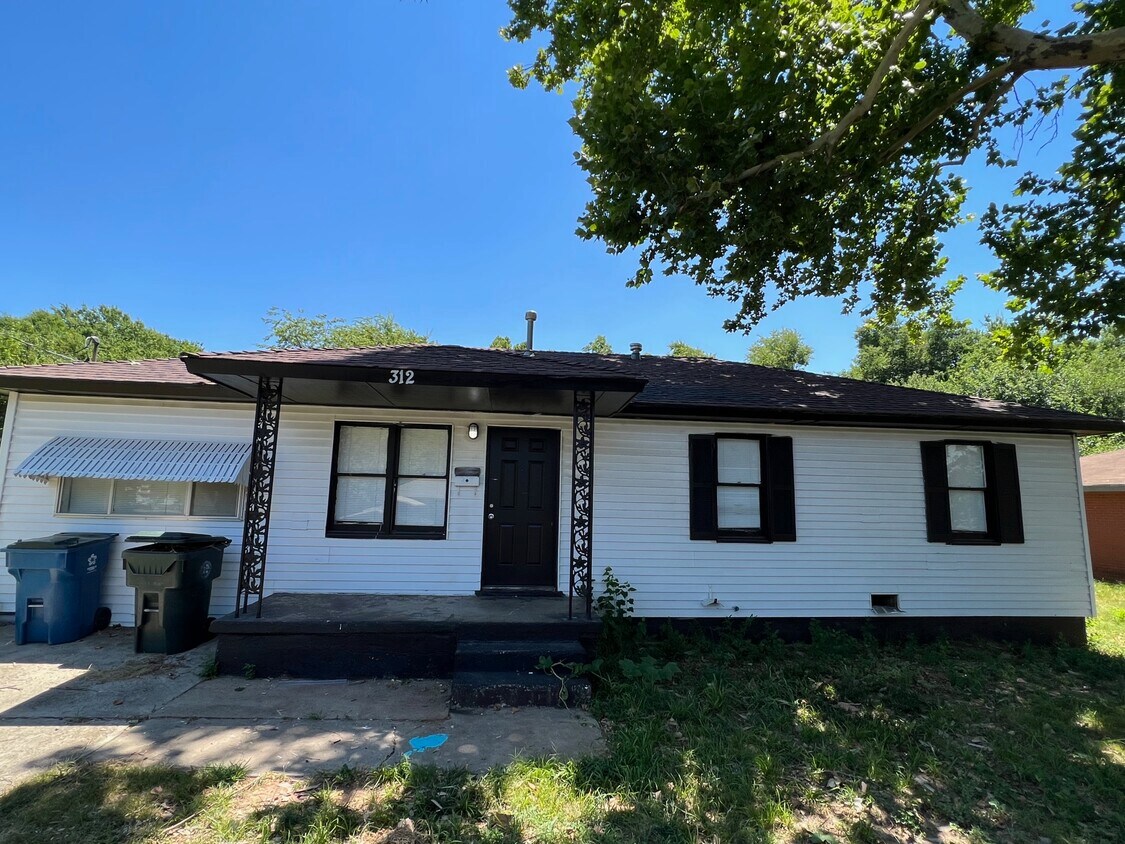Foto principal - 312 Char Ln