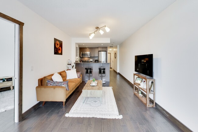 Building Photo - 218 Queens Quay W