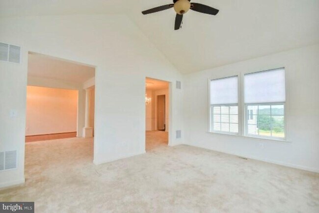 Foto del edificio - 337 Lookout Mountain Ct
