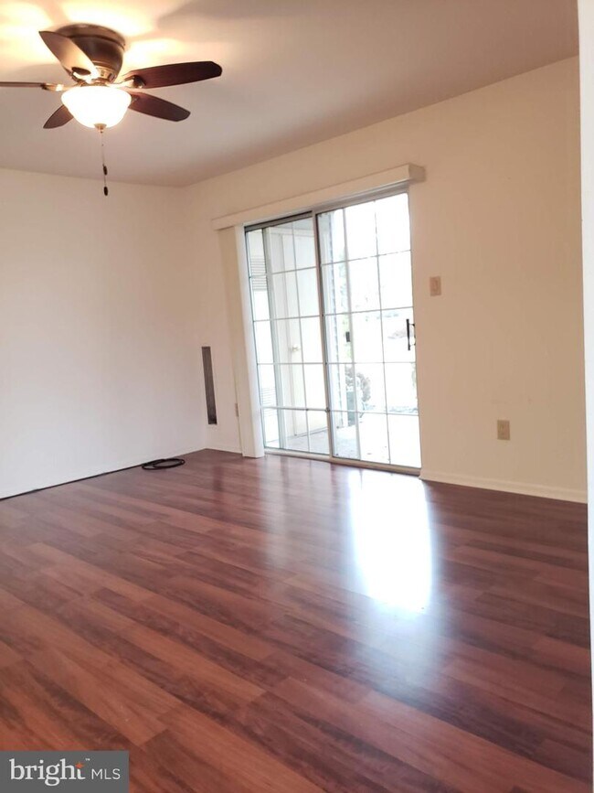 Foto del edificio - 105A Saxony Dr