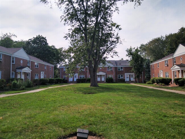 Building Photo - 178 Central Ave