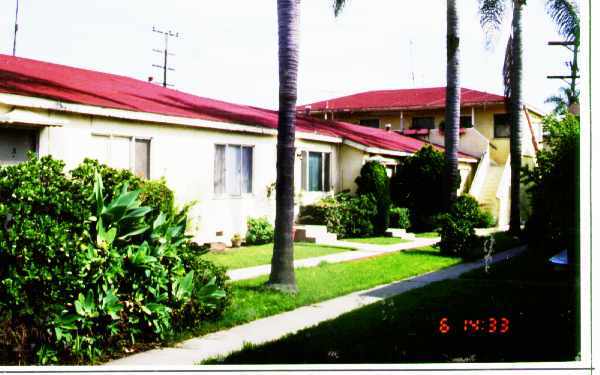 Primary Photo - Ocean Park Apartments