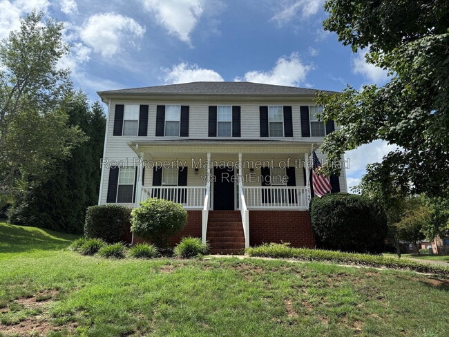Photo - 2740 Bridgeport Drive House