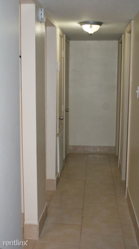 Building Photo - 2 br, 1 bath Apartment - 130 Normandy Ave