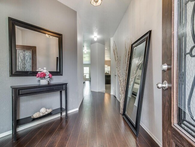 Foto del edificio - 1729 Burl Ln