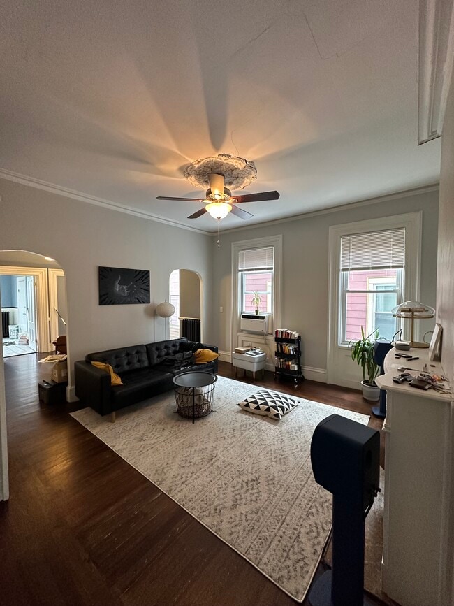 Foto del edificio - 124 Vinton St, 2