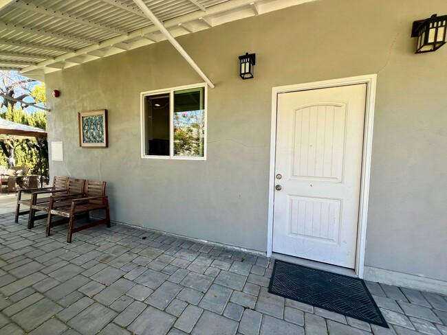 Building Photo - 13090 Heath St