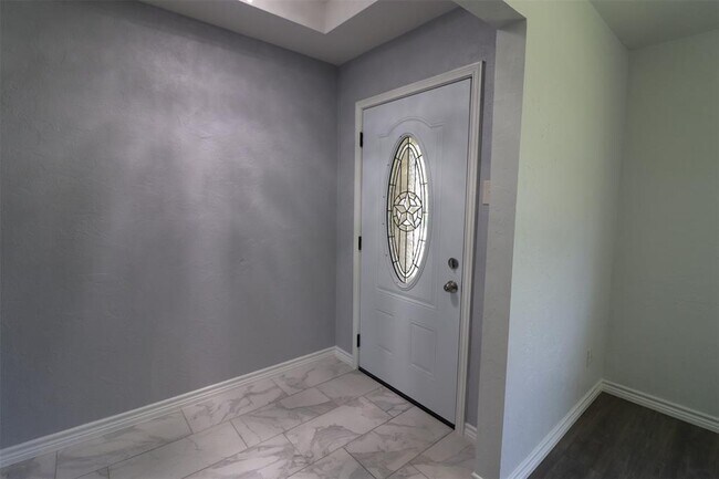 Foto del edificio - 801 Meadowgate Dr