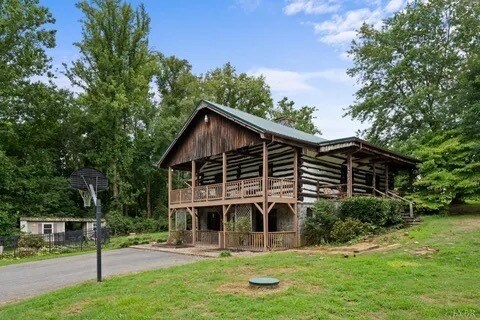 Foto del edificio - 642 Sunburst Rd