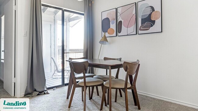 Foto del edificio - 1071 Clayton Ln