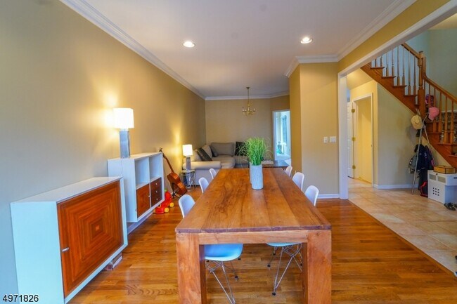 Foto del edificio - 1088 Smith Manor Blvd