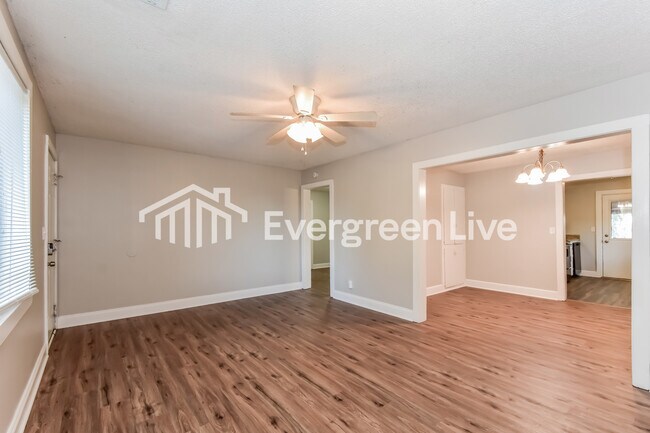 Foto del edificio - 5 Larkin Ct