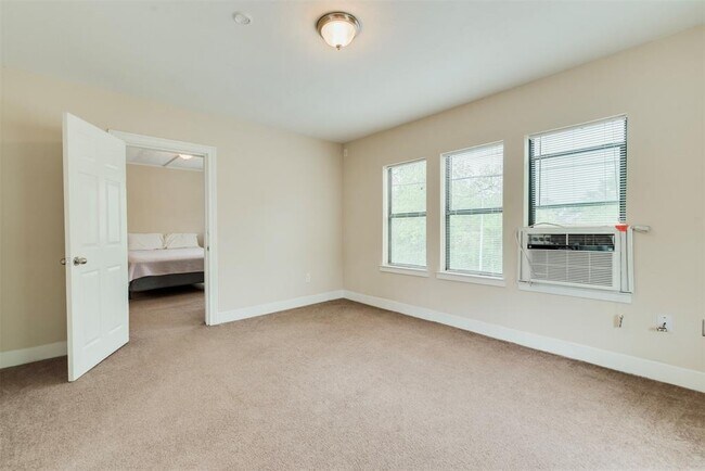 Foto del edificio - 1307 1/2-1312 Lawson St