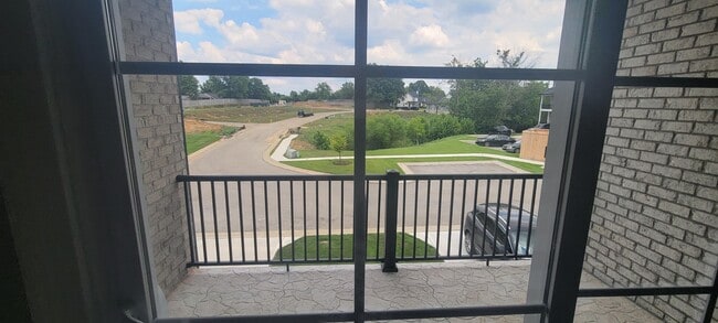 Foto del edificio - 3596 Harper Woods Ln