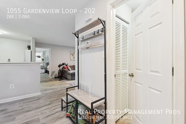 Foto del edificio - 1055 Gardenview Loop
