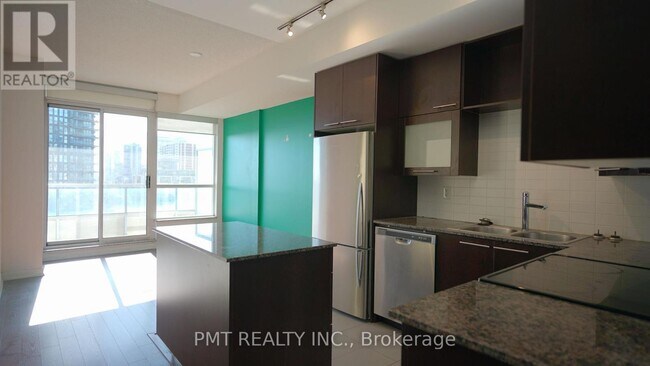 Photo du bâtiment - 500 Sherbourne St