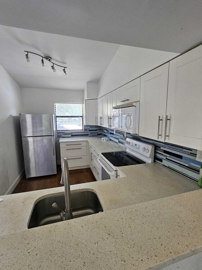 Foto del edificio - 3130 Millwood Terrace
