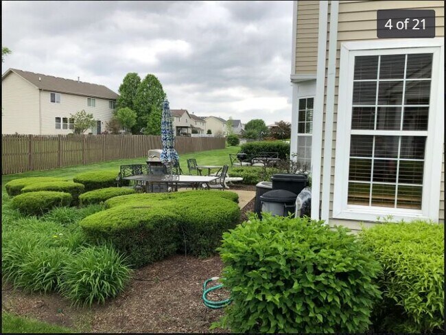 Building Photo - 5002 Montauk Dr